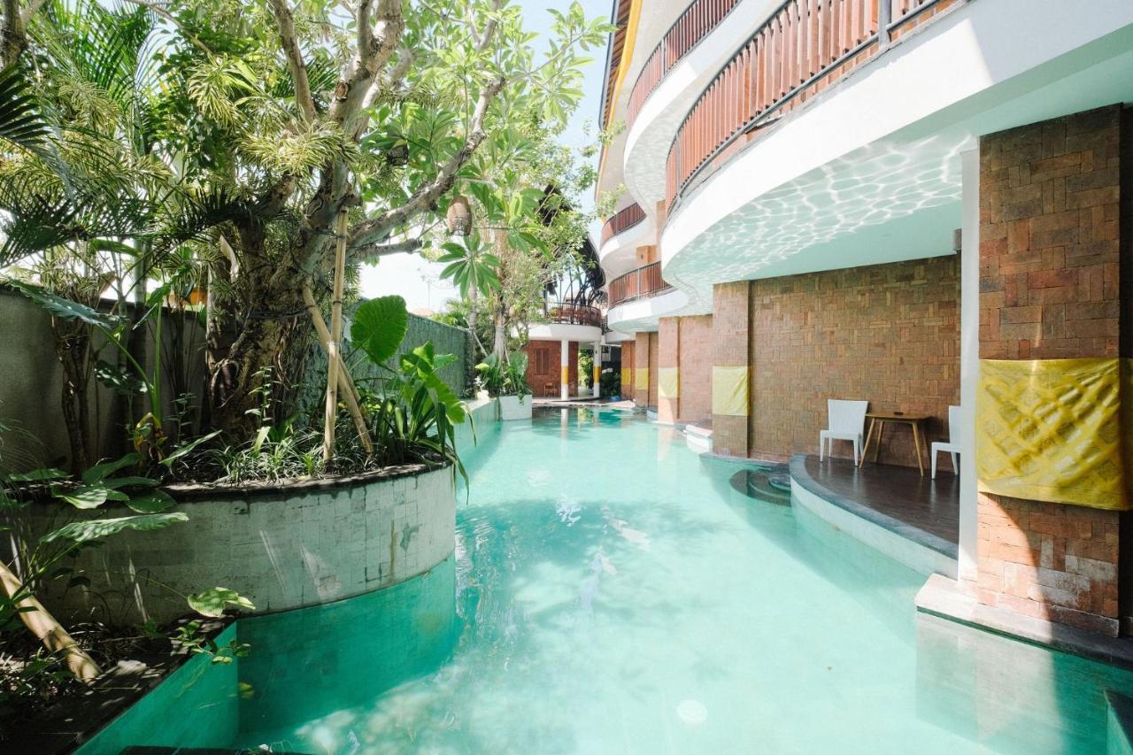 Djabu Seminyak Hotel Denpasar  Luaran gambar