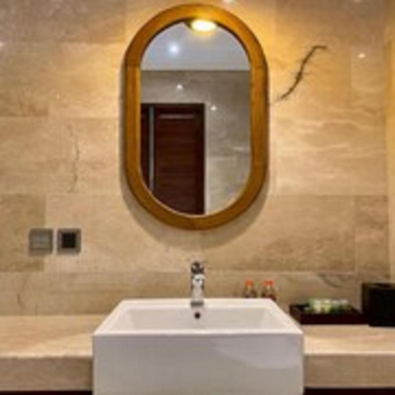 Djabu Seminyak Hotel Denpasar  Luaran gambar