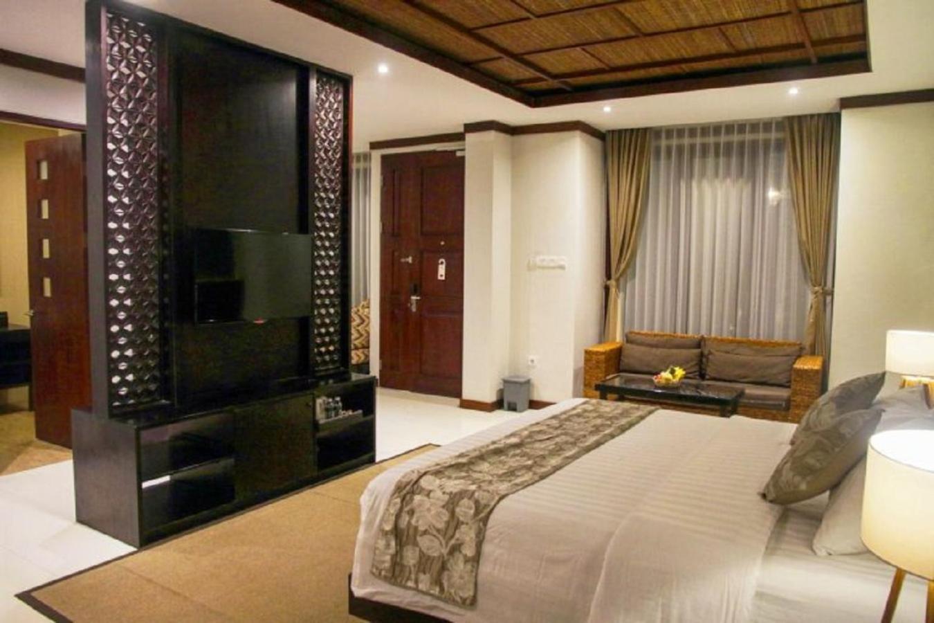 Djabu Seminyak Hotel Denpasar  Luaran gambar